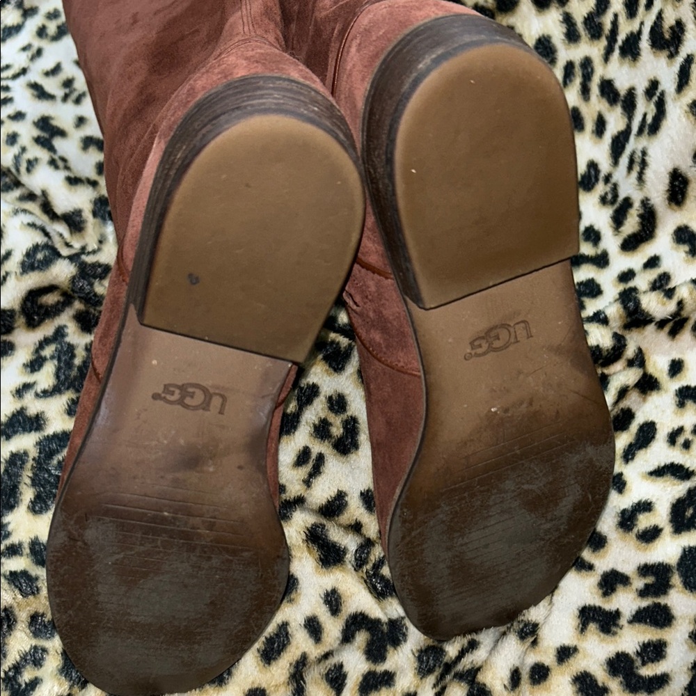UGG Daley Brown Suede. Boots With Dust-bag in Box. - Picture 10 of 15